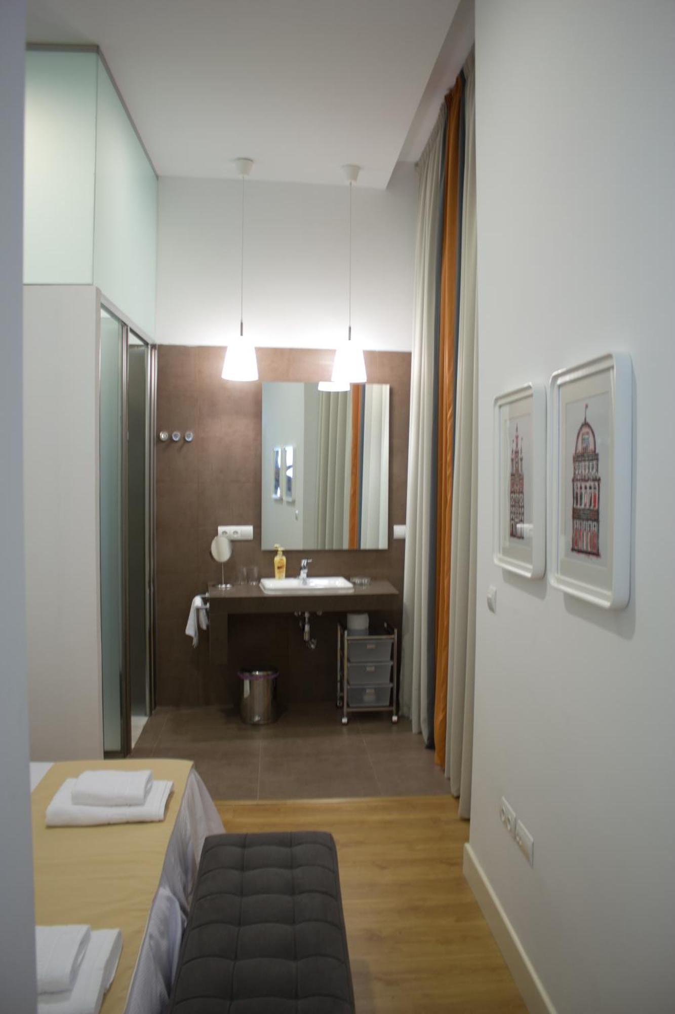 Life Apartments Alberto Lista Seville Exterior photo