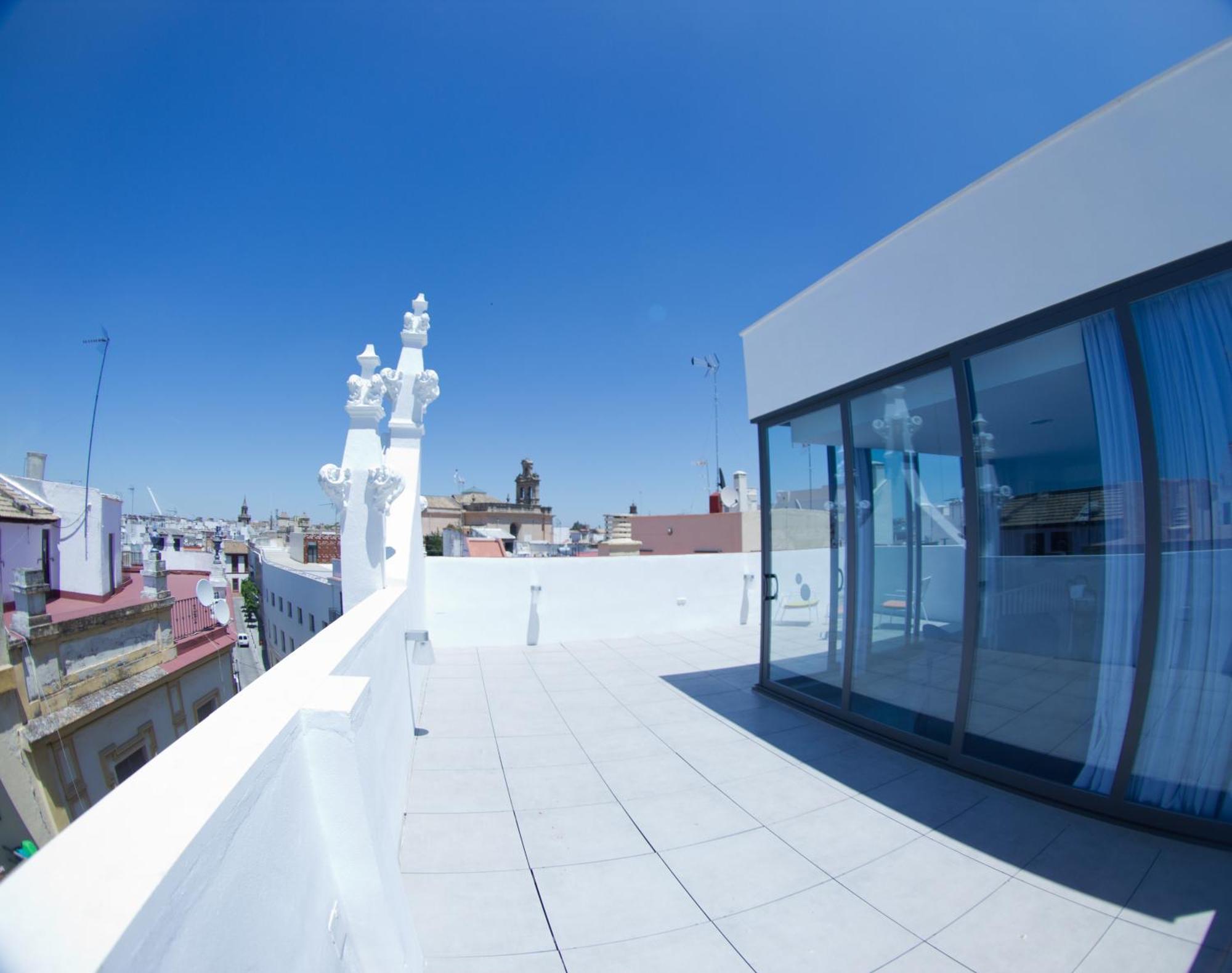 Life Apartments Alberto Lista Seville Exterior photo