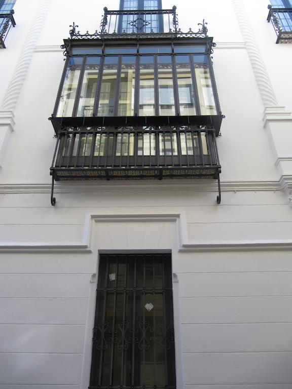 Life Apartments Alberto Lista Seville Exterior photo