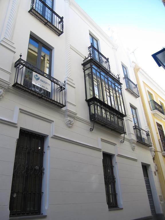 Life Apartments Alberto Lista Seville Exterior photo