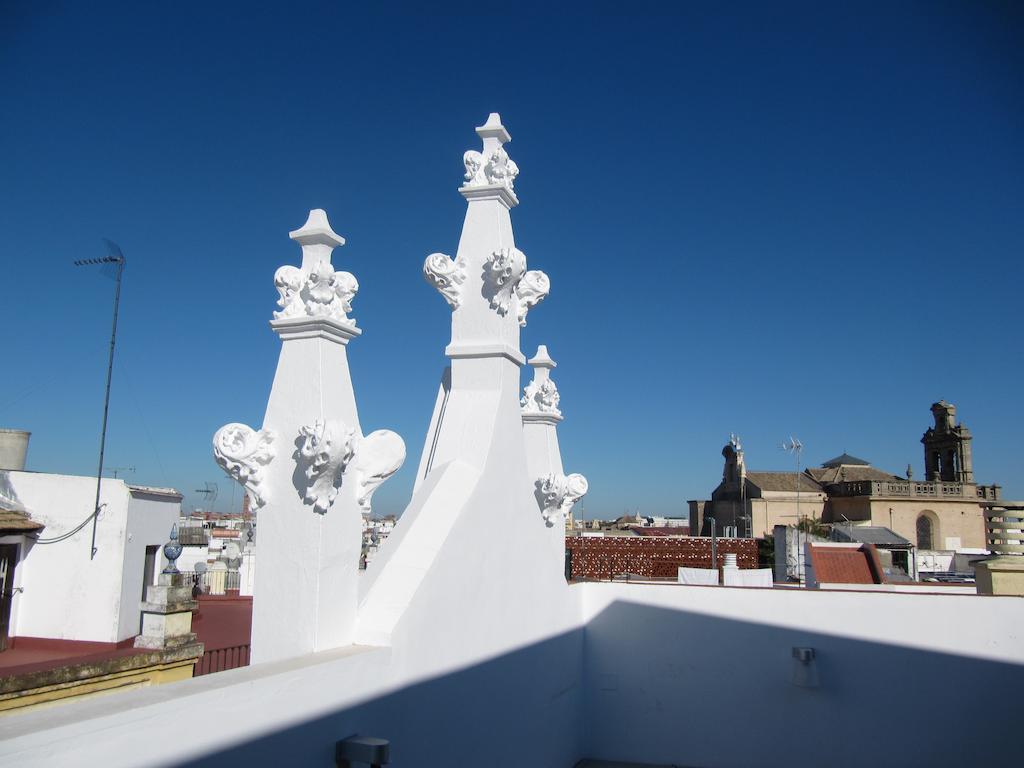 Life Apartments Alberto Lista Seville Exterior photo