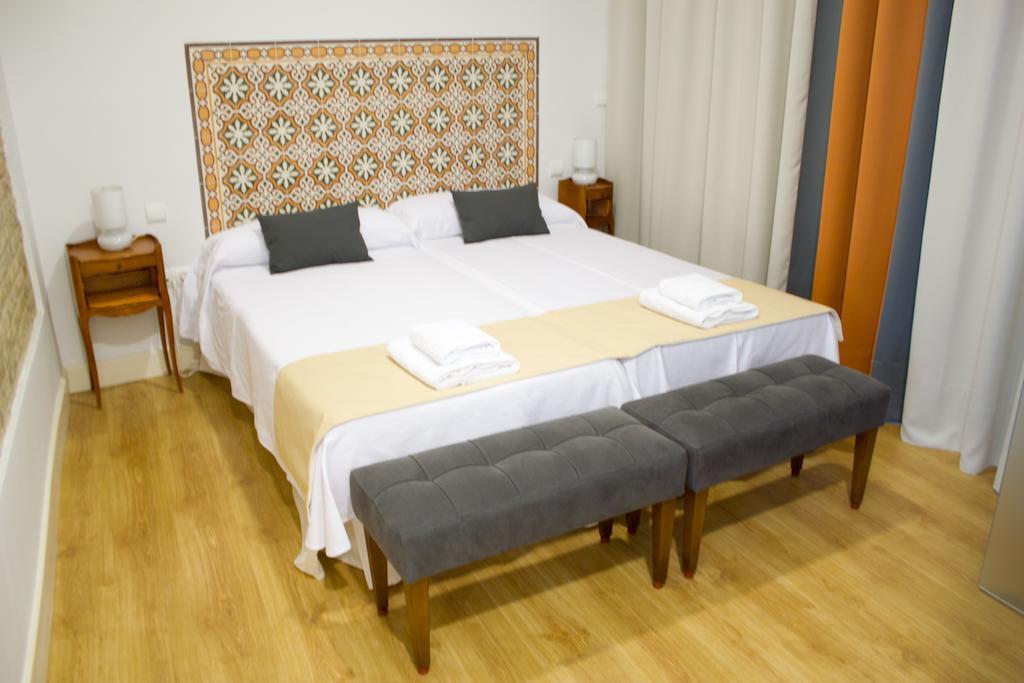 Life Apartments Alberto Lista Seville Exterior photo